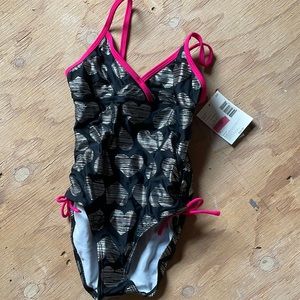 Girls swimsuit